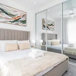 Tranquil Haven In Balmain